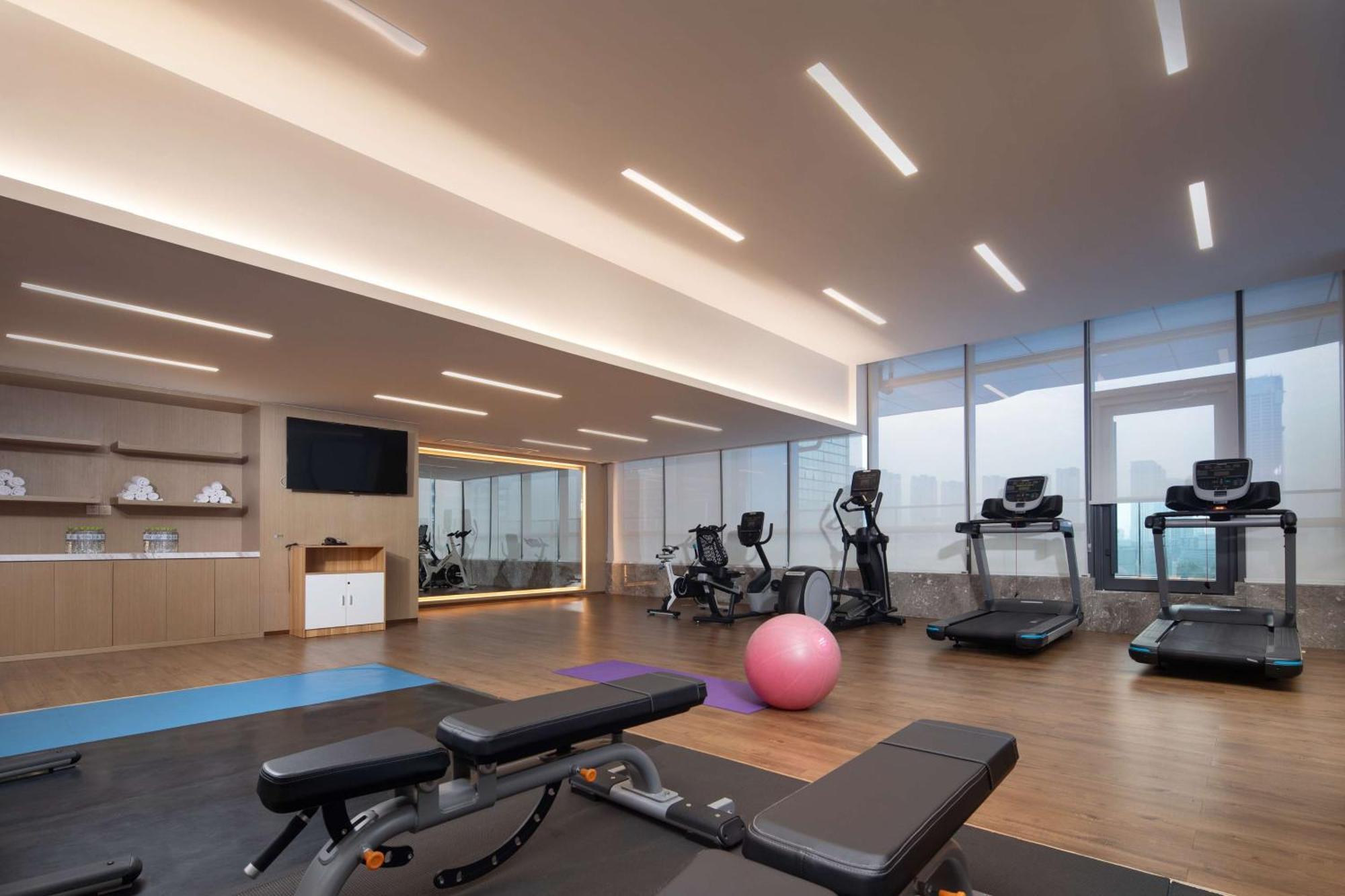 Hilton Garden Inn Zibo Zhangdian Buitenkant foto